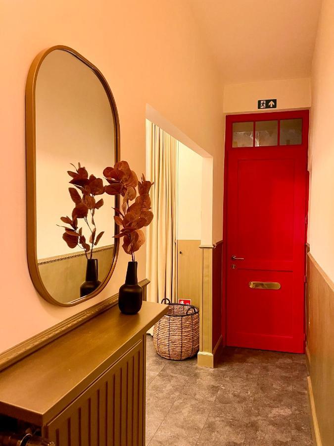 La Porte Rouge - The Red Door Oudenaarde Luaran gambar